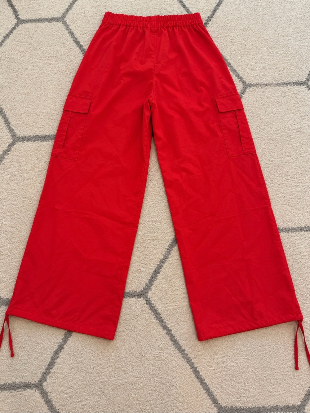 NWT Red Wide-Leg Cargo Pants with Drawstring Hem - Picture 3 of 4